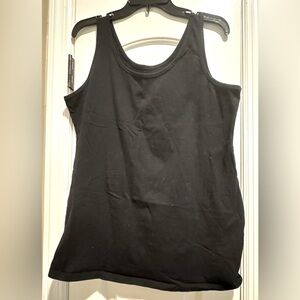 NWOT Maternity black tank top size L